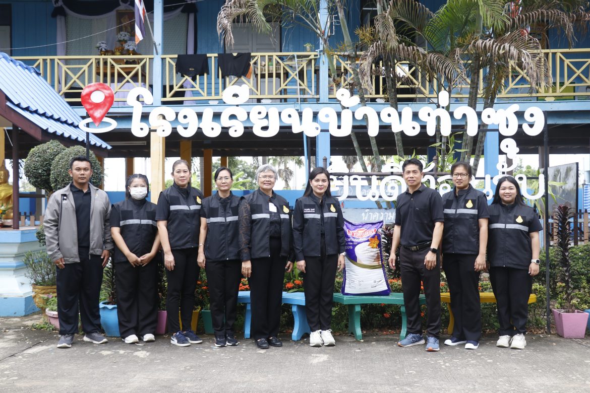 ลงพื้นที่ติดตามสถาณการณ์น้ำโรงเรียนบ้านท่าซุง