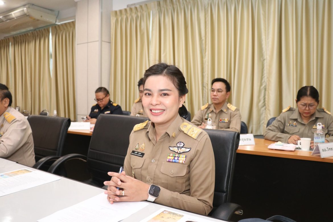 ร่วมประชุมคณะกรมการจังหวัดและหัวหน้าส่วนราชการจังหวัดอุทัยธานี ครั้งที่ 12/2568