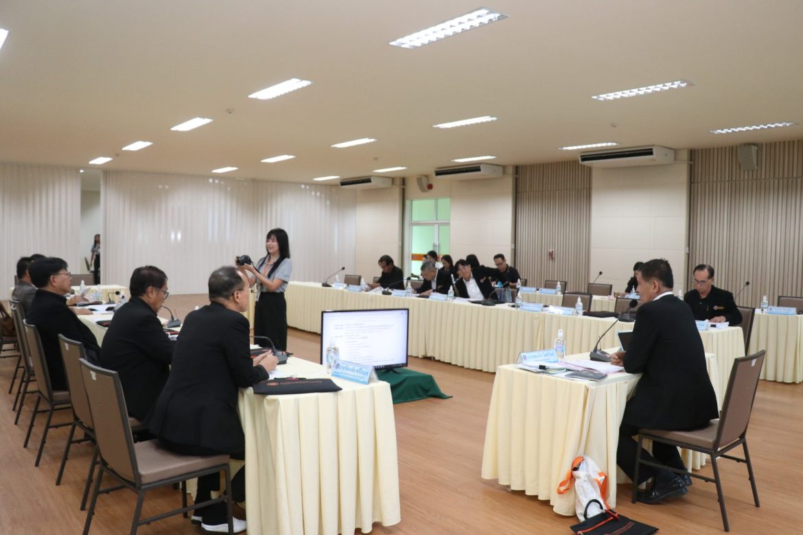 ร่วมการประชุมคณะกรรมการดำเนินการสหกรณ์ออมทรัพย์ครูอุทัยธานี