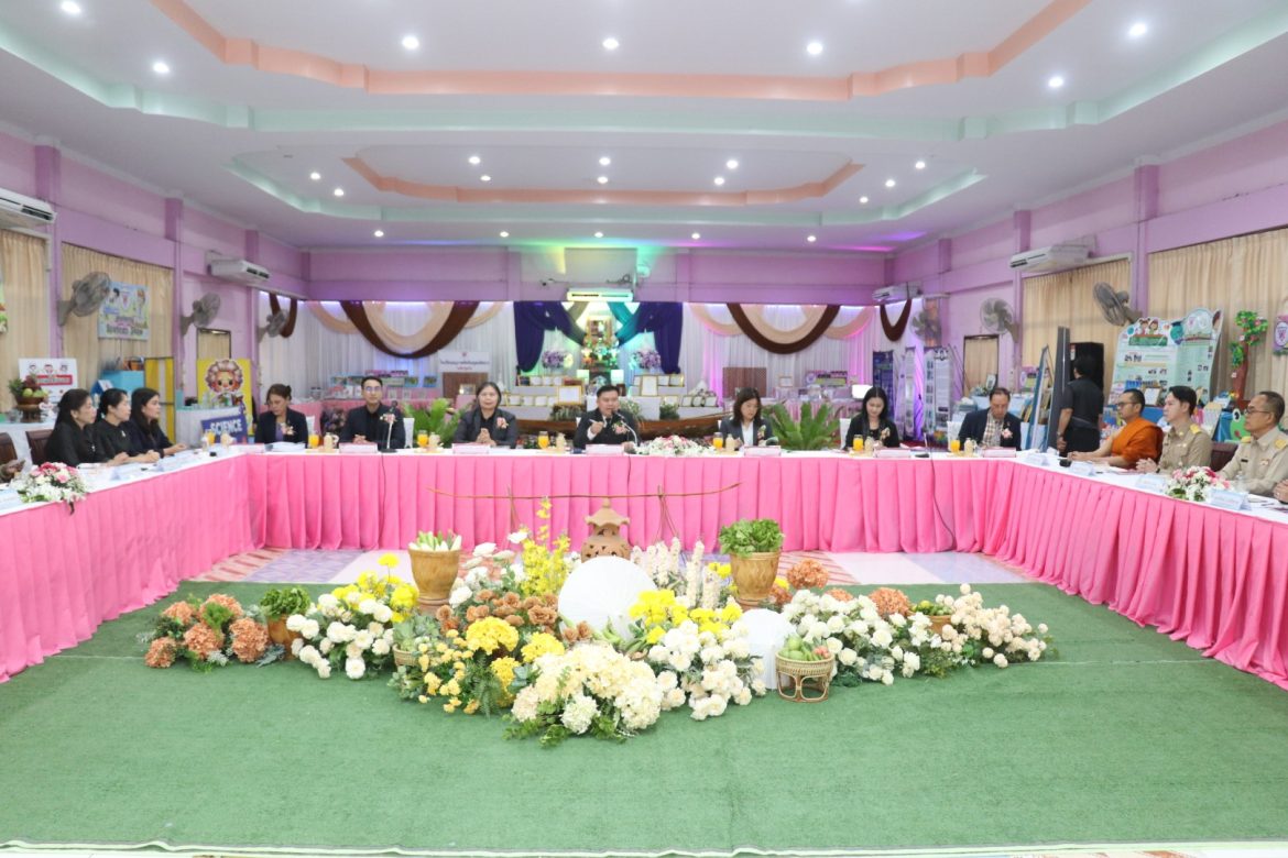 ลงพื้นที่ให้กำลังใจ ผู้บริหาร คุณครูและนักเรียนโรงเรียนอนุบาลทัพทัน เนื่องในโอกาสรับการประเมินรางวัลพระราชทาน