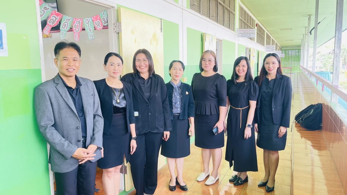 ลงพื้นที่เยี่ยมให้กำลังใจการสอบ NT ประจำปีการศึกษา 2568 กลุ่มโรงเรียนสว่างแจ้งสบายใจ