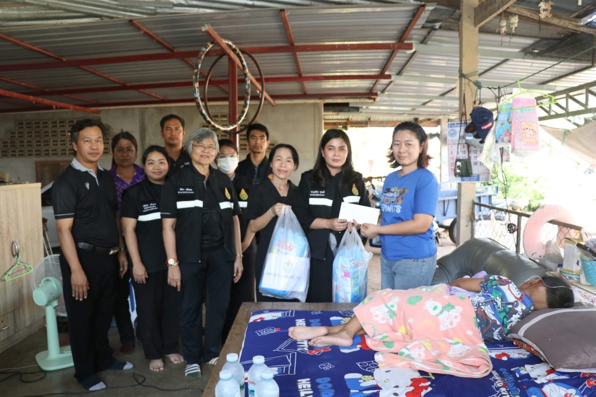 ลงพื้นที่เยี่ยมให้กำลังใจเด็กนักเรียน โรงเรียนบ้านหนองรัก