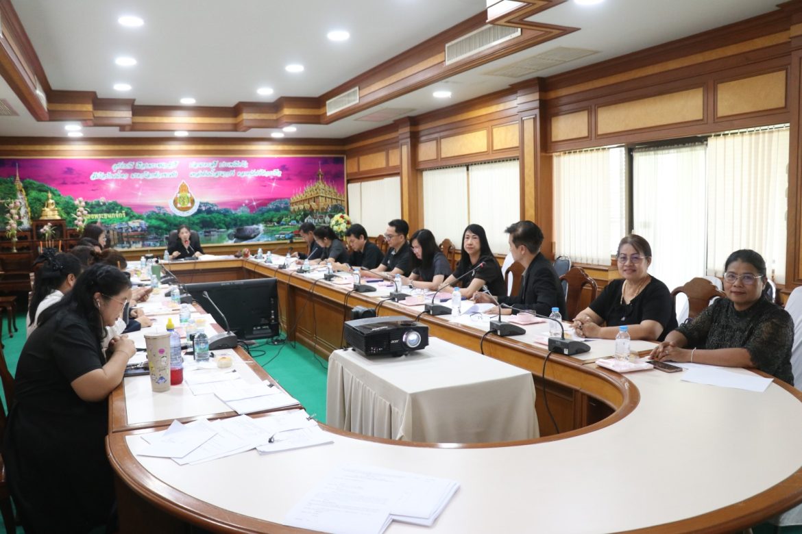 การประชุมกลั่นกรองรายงานผลการติดตาม ประเมินผลการบริหารและการจัดการศึกษาชั้นพื้นฐาน รอบ 6 เดือน